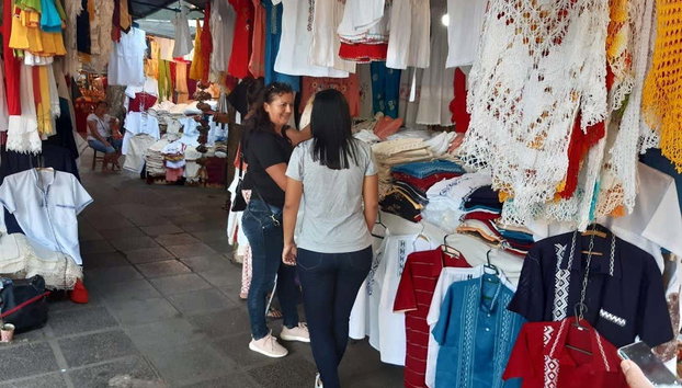 Asuncion Shopping Tour - Photo 3, Different clothing stalls