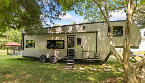 Waterfront Getaway, Dock Your Boat & Play! - Foto 4