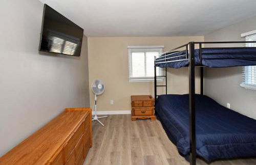 2 Bed, 1 Bath, Upper Level Unit - Foto 15