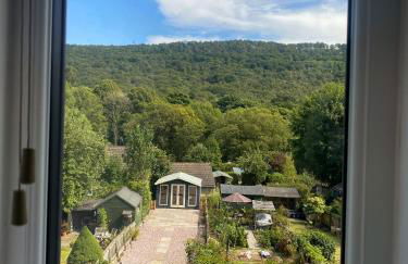 Cosy Cottage in Grindleford, Garden, Views & Walks on the Doorstep, 4 Guests - Photo 8