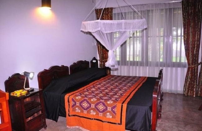 Serenity Lake Front Villa - Foto 13