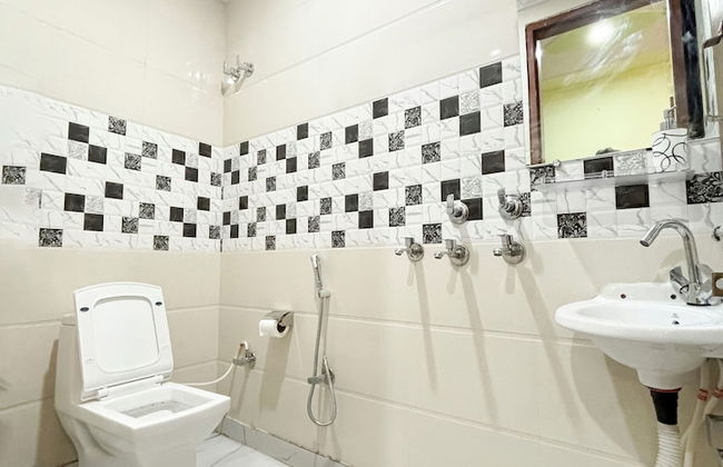 Roomshala 177 Homestay Thehrav - Foto 10