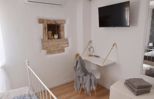 Casa Nini Mer - charming stone house with yard near Pula - Foto 31