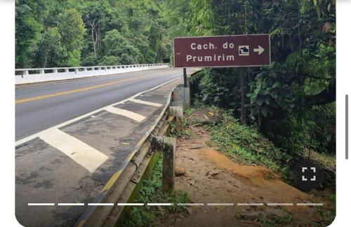 Casa Ampla e Confortável a 10 minutos Praia Ubatumirim Cambuca - Foto 14