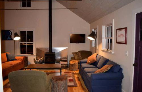 Spacious and Secluded Cabin Perfect for Winter in Huntington, Vermont - Foto 11