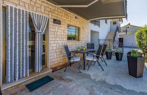 Lovely Apartment In Peruski - Foto 5