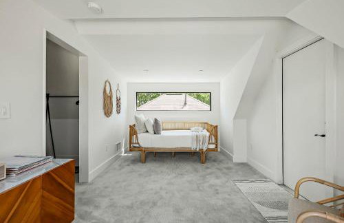 Rooftop Deck, DT City Views, Modern Eastside Oasis - Foto 26