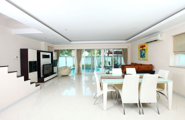 Hidden Palm Pool Villas - Photo 30