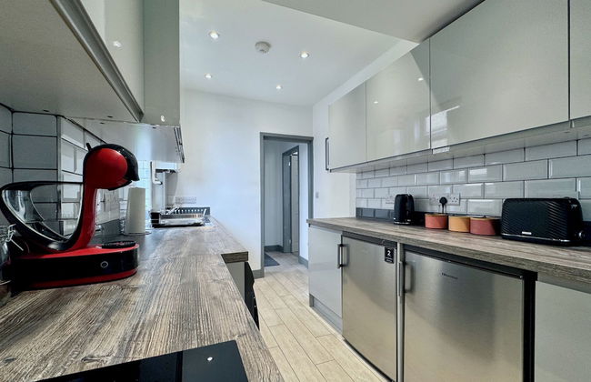 Lenhurst House - Photo 18