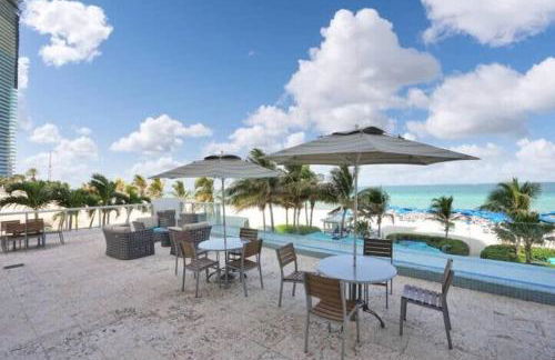 Beachfront Resort - Pool - Ocean View Balcony- Gym - Foto 40