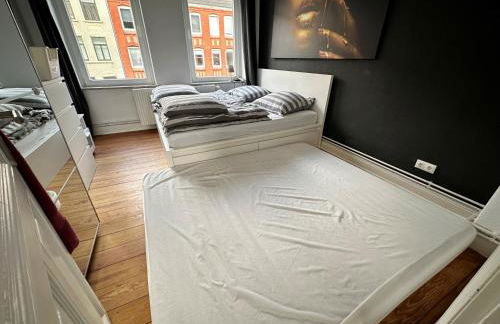 TOP 2 Zimmer Altbauwohnung in Kiel Mitte 24-7 Check In - Foto 25