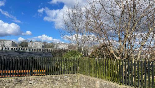 NEW, STYLISH & SPACIOUS GROUND FLOOR Mews - Foto 2