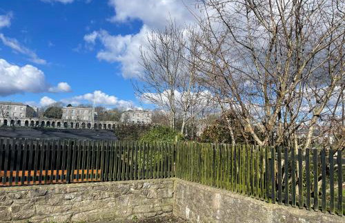 NEW, STYLISH & SPACIOUS GROUND FLOOR Mews - Foto 2