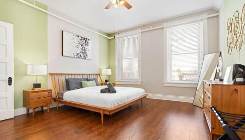 KING Sleep8 4Bed 2BR 2 BA Swepson Hideaway - Foto 3