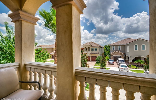 Elegant 5 BD, 5 BH Villa - Foto 27