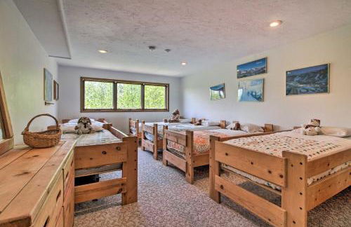 Timber Creek Townhome with 2 Decks and Mtn Views! - Foto 23