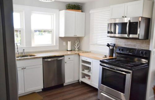 3BR Quiet Cottage Private Dock Fishing - Foto 9