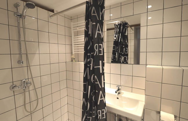 Rustic Farmhouse With Pool - Photo 23