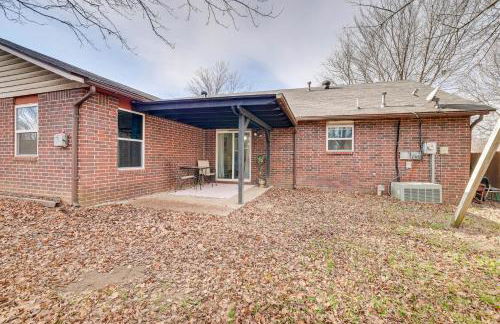 Rogers Vacation Home with Yard 5 Mi to Bentonville - Foto 25