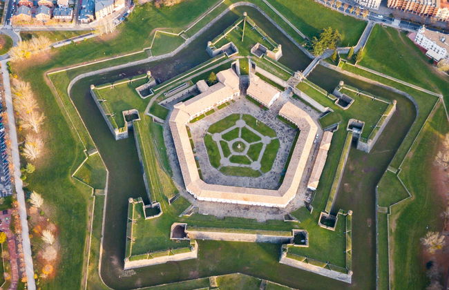 Tour privado por Jaca - Photo 1