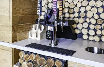 Urban 2BR Oasis with Scenic Rooftop and Gym - Foto 54