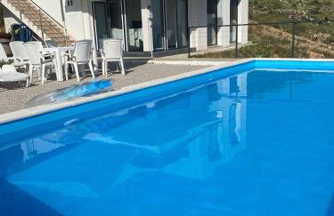 APARTMAN U PRIZEMLJU S 2 SOBE - Foto 1