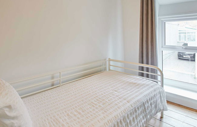 Host Stay Trefor Cottage - Photo 16