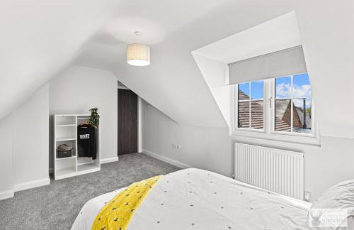 Elegant 5-Bed House with ample parking - Foto 14