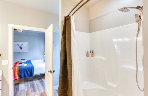 Spacious, Rustic Spearfish Home Walk to Downtown! - Foto 17