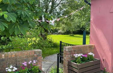 The Loft at Duffryn Mawr Self Catering Cottages - Photo 45