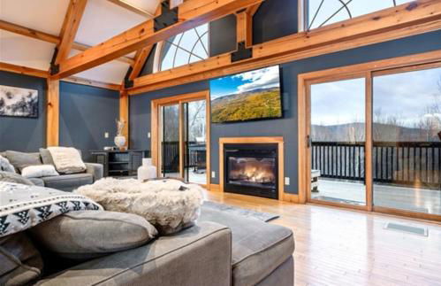 3 Mi to SR! Sleeps 25, Spacious, Hot Tub, Arcade! - Foto 13