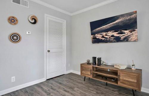 Duke - Pet Friendly 1BR with Gym & Pool - Foto 11