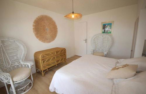 FACE à la Mer, Superbe appartement climatisé au RDC d'une maison, classé 4 étoiles, 5 couchages -WIFI-PORTIRAGNES PLAGE LXBFM32 - Foto 9