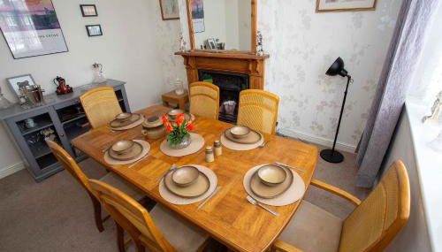 NEC, BHX Cosy 3 Bedroom House with Parking - Foto 3