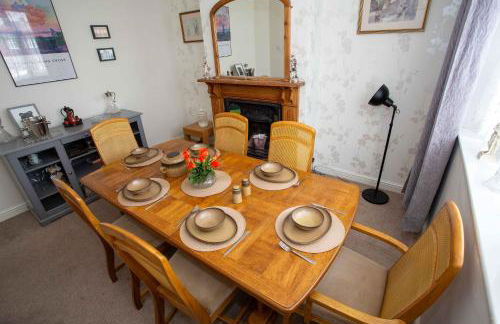 NEC, BHX Cosy 3 Bedroom House with Parking - Foto 7