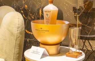 SAINT PAUL - Unrivalled 3BR Penthouse Apartment with Hot Tub Leeds - Foto 6