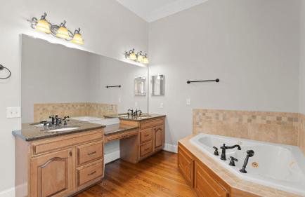 Whitetail Cove by Avantstay Lakefront w/ Pool + Private Dock Sleeps 20 - Foto 41