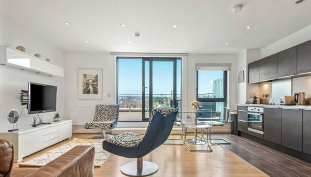 Explore the Luxury w 2 Bed Apt in Camden - Foto 5, Zona de estar