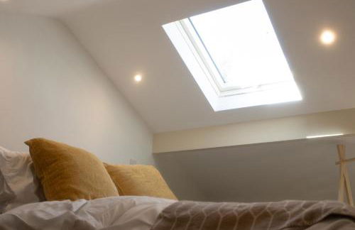 Honey Bee Cottage Tiny House Welshpool - Photo 23