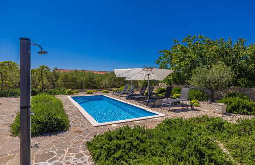 Rustic Villa Bellamare - Photo 7