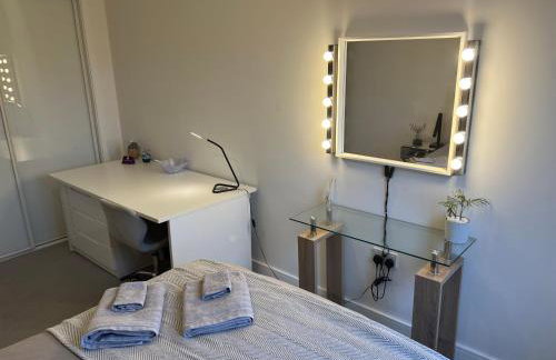 Perfect-City Centre-Apartment - Photo 11