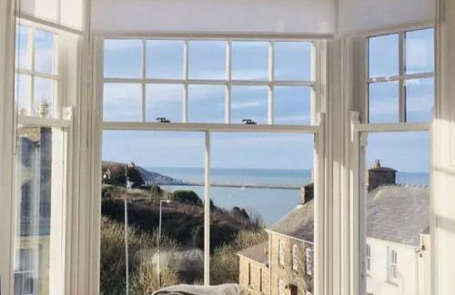 A stunning 2 bed apartment - Photo 1