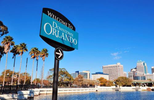 Close to the Action, Peaceful When You Return - Foto 61