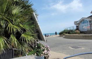 Lilliput Hideaway 5 mins from Sandbanks Beach - Photo 32