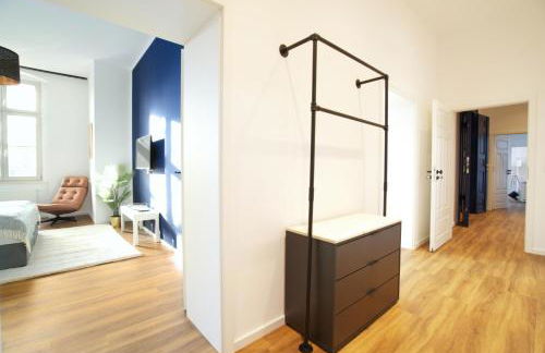 Halle Suites by FullHouse - free parking & WiFi - Foto 37