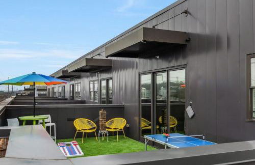 Huge Private Patio with Games & Skyline Views - Foto 2