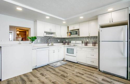 Luxury Beachfront Condo - Photo 6