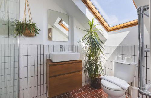 Modern Comforts in a Designer Home - Photo 11