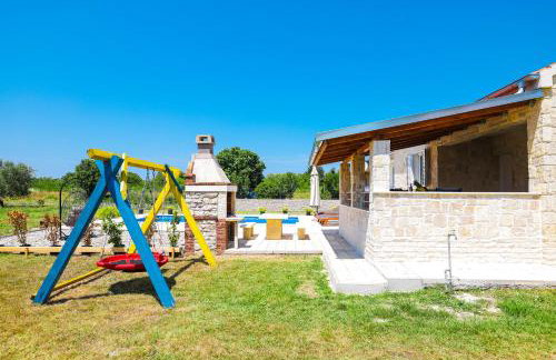 Villa Stone House with Pool - Foto 18
