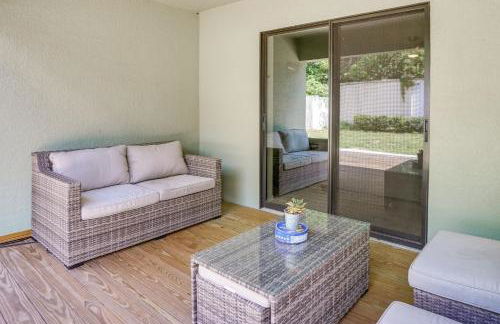 Tavares Retreat with Covered Patio and Private Yard - Foto 20